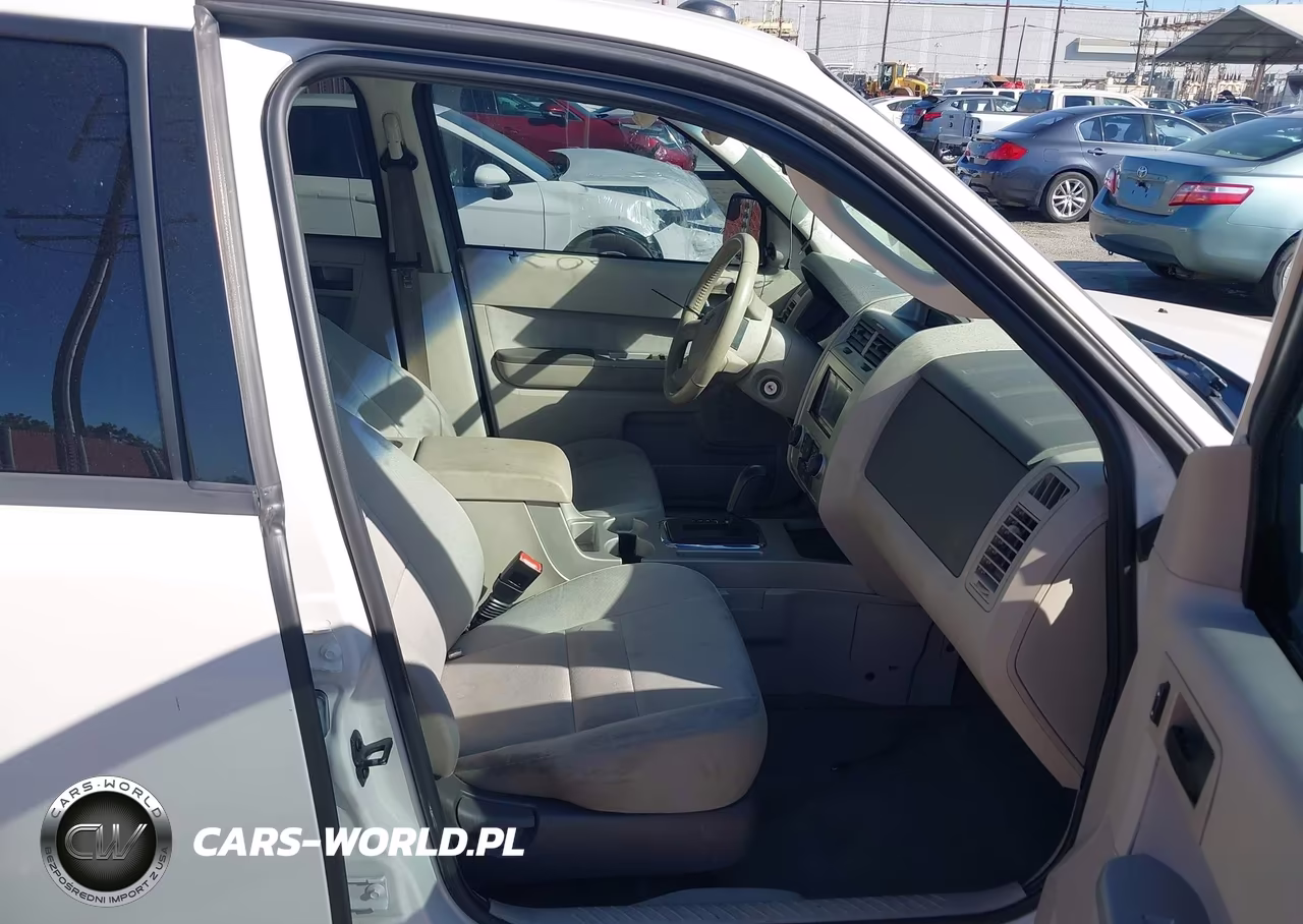 2011 Ford Escape Xlt VIN:1FMCU9D73BKB67193 - 5
