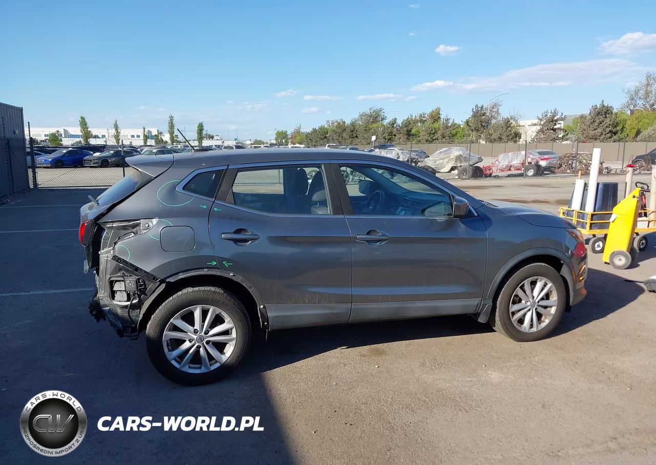 2018 Nissan Rogue Sport S VIN:JN1BJ1CP1JW185391 - 14