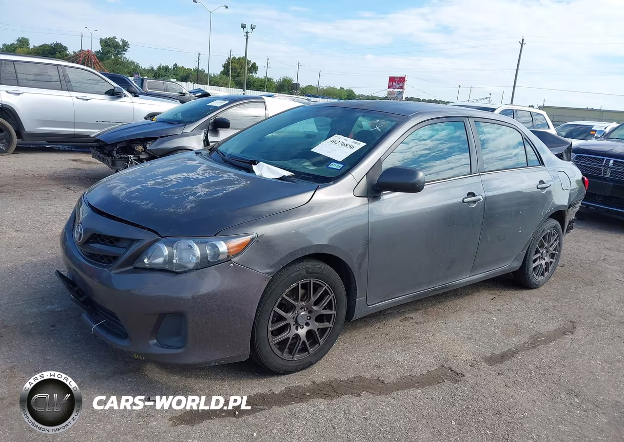 2013 Toyota Corolla Le VIN:2T1BU4EE8DC057325 - 2