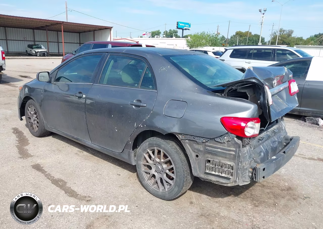 2013 Toyota Corolla Le VIN:2T1BU4EE8DC057325 - 3