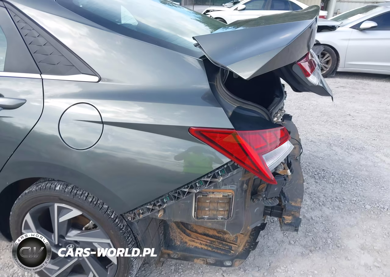 2025 Hyundai Elantra Limited VIN:KMHLP4DG2SU895134 - 18