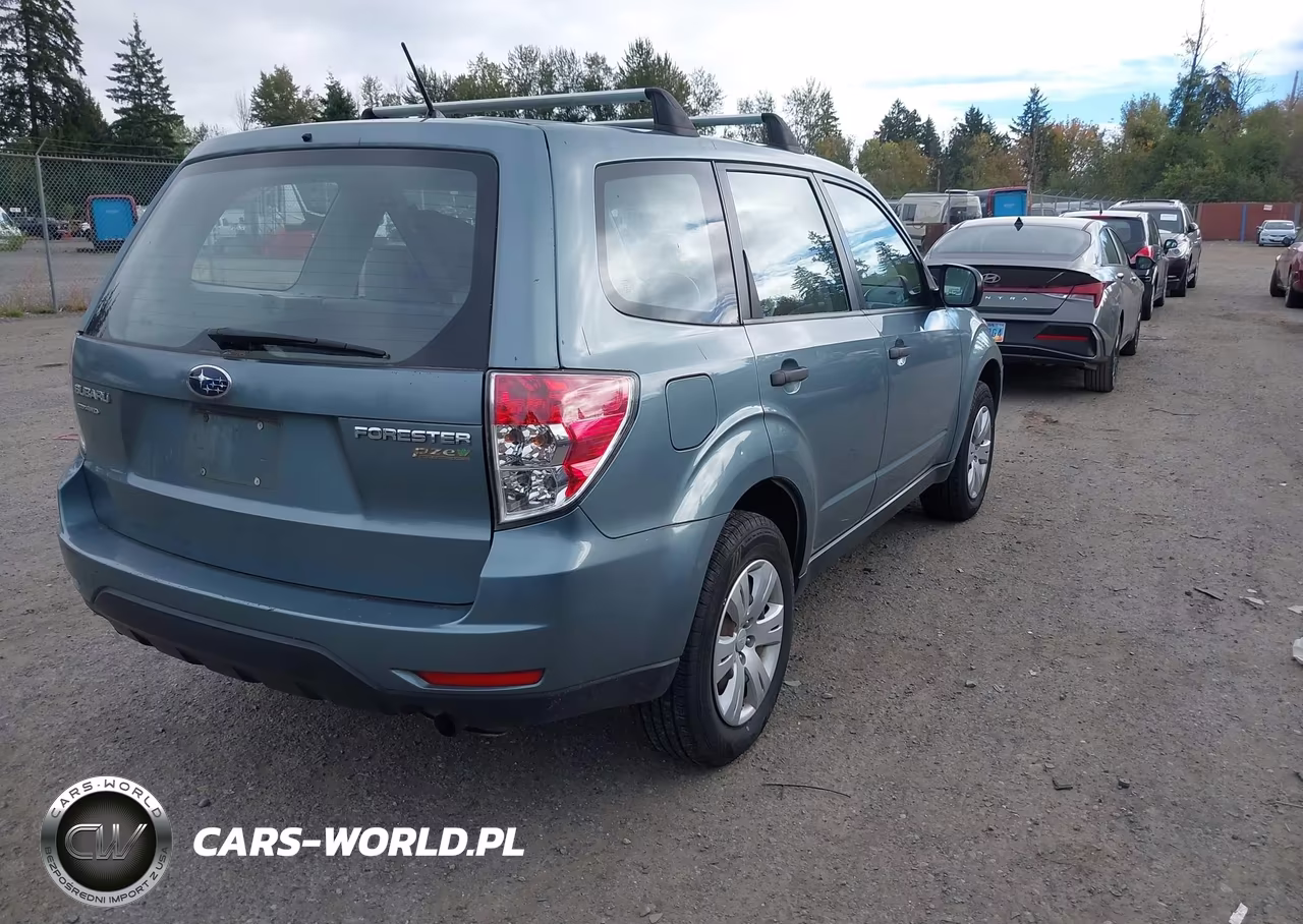 2010 Subaru Forester 2.5X VIN:JF2SH6AC3AG701137 - 4