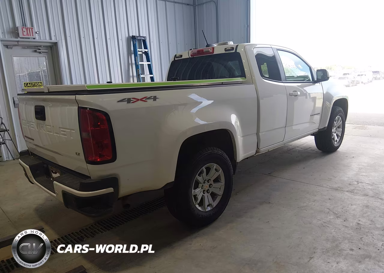 2022 Chevrolet Colorado VIN:1GCHTCEAXN1223158 - 4