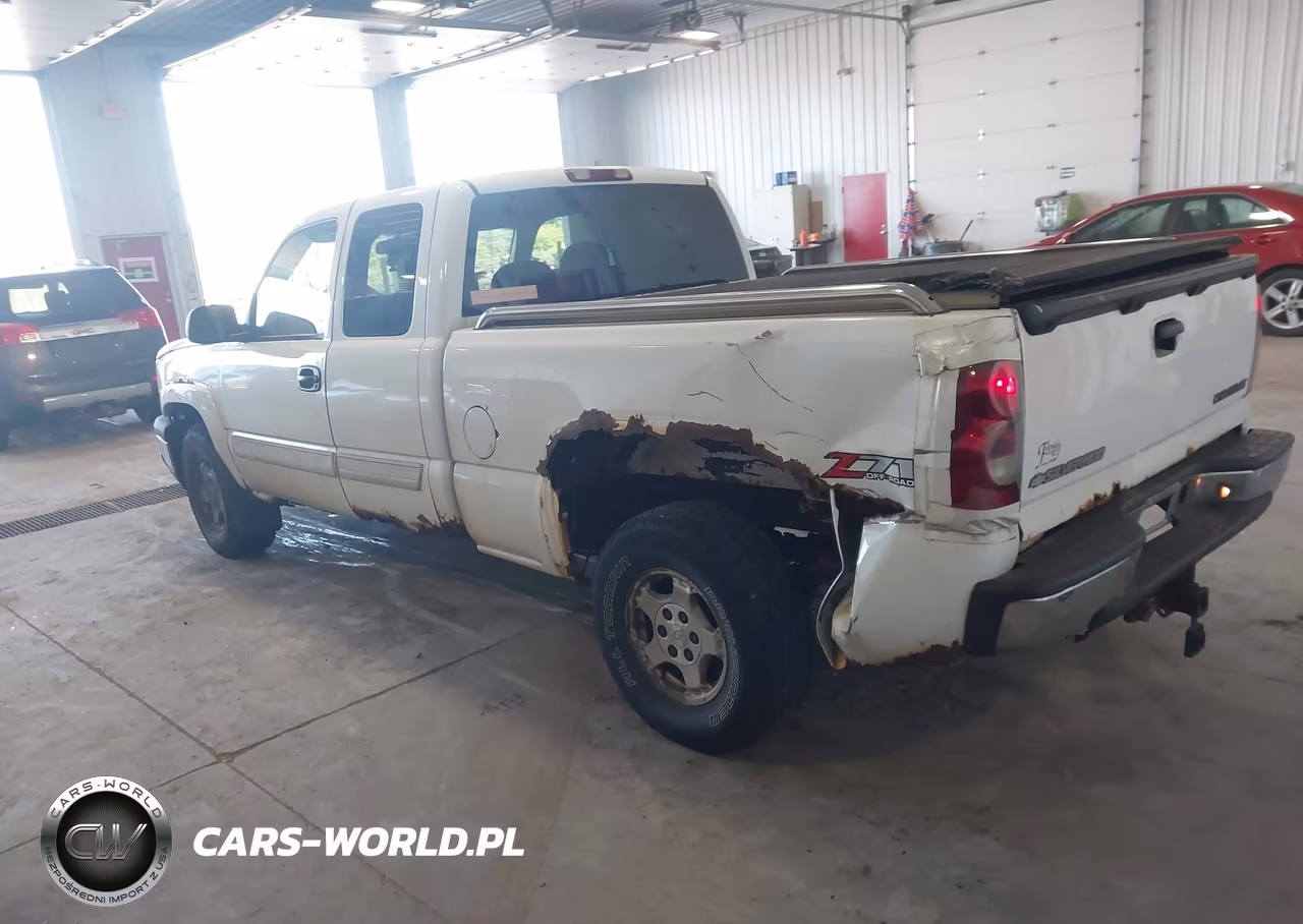 2004 Chevrolet Silverado 1500 Z71 VIN:2GCEK19T641382368 - 3