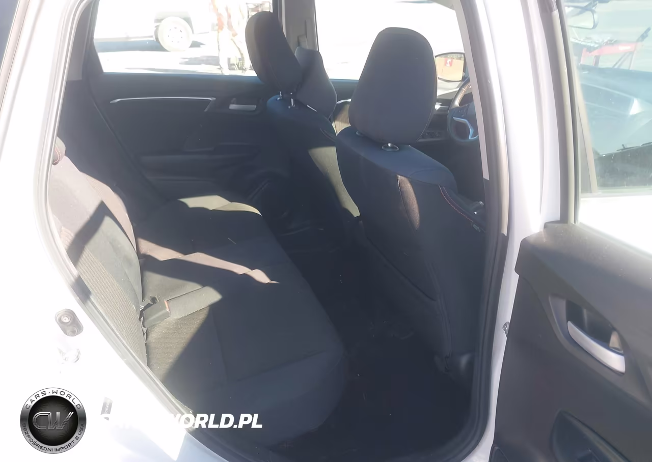 2018 Honda Fit Sport VIN:3HGGK5H65JM700286 - 8