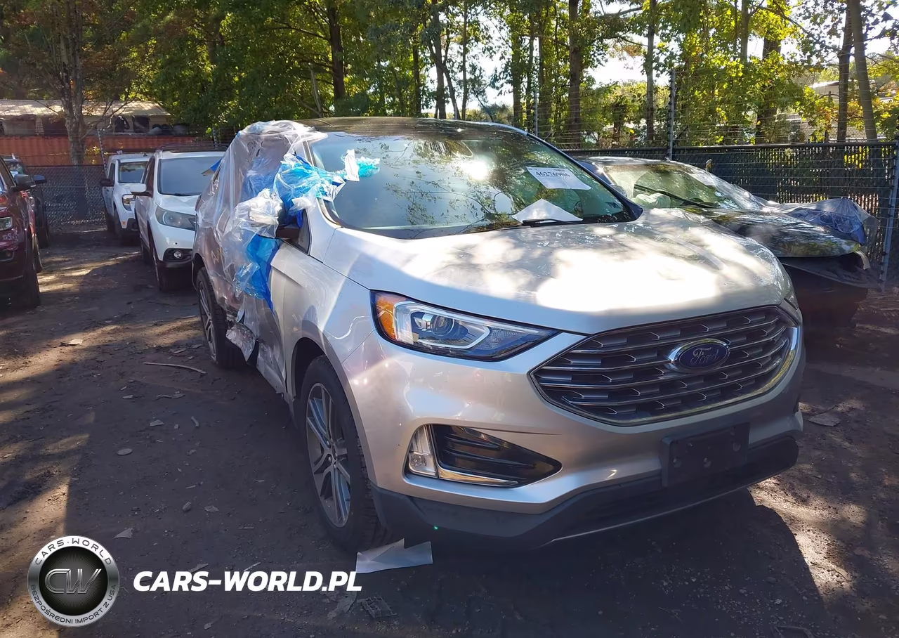 2019 Ford Edge Titanium