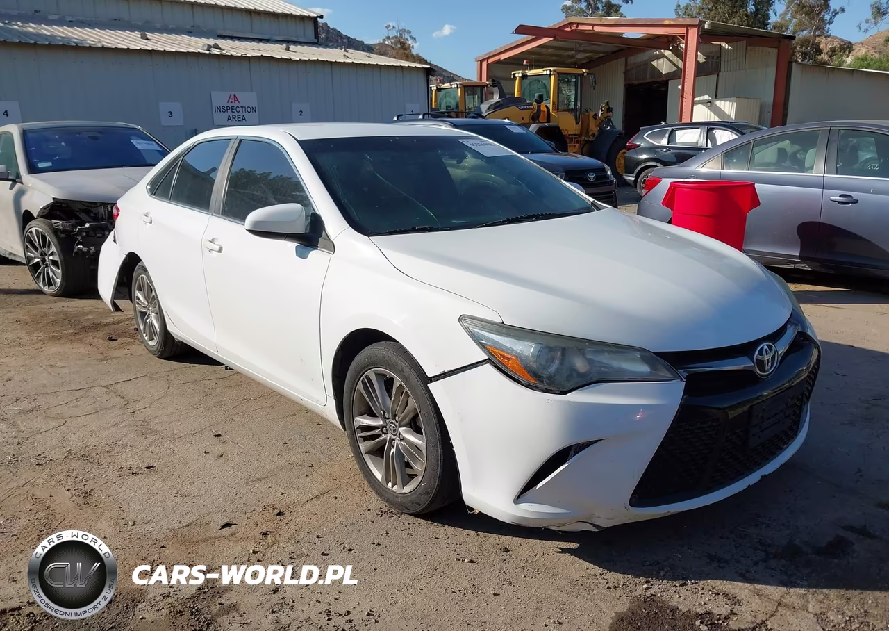 2015 Toyota Camry Se VIN:4T1BF1FK8FU034447 - 1