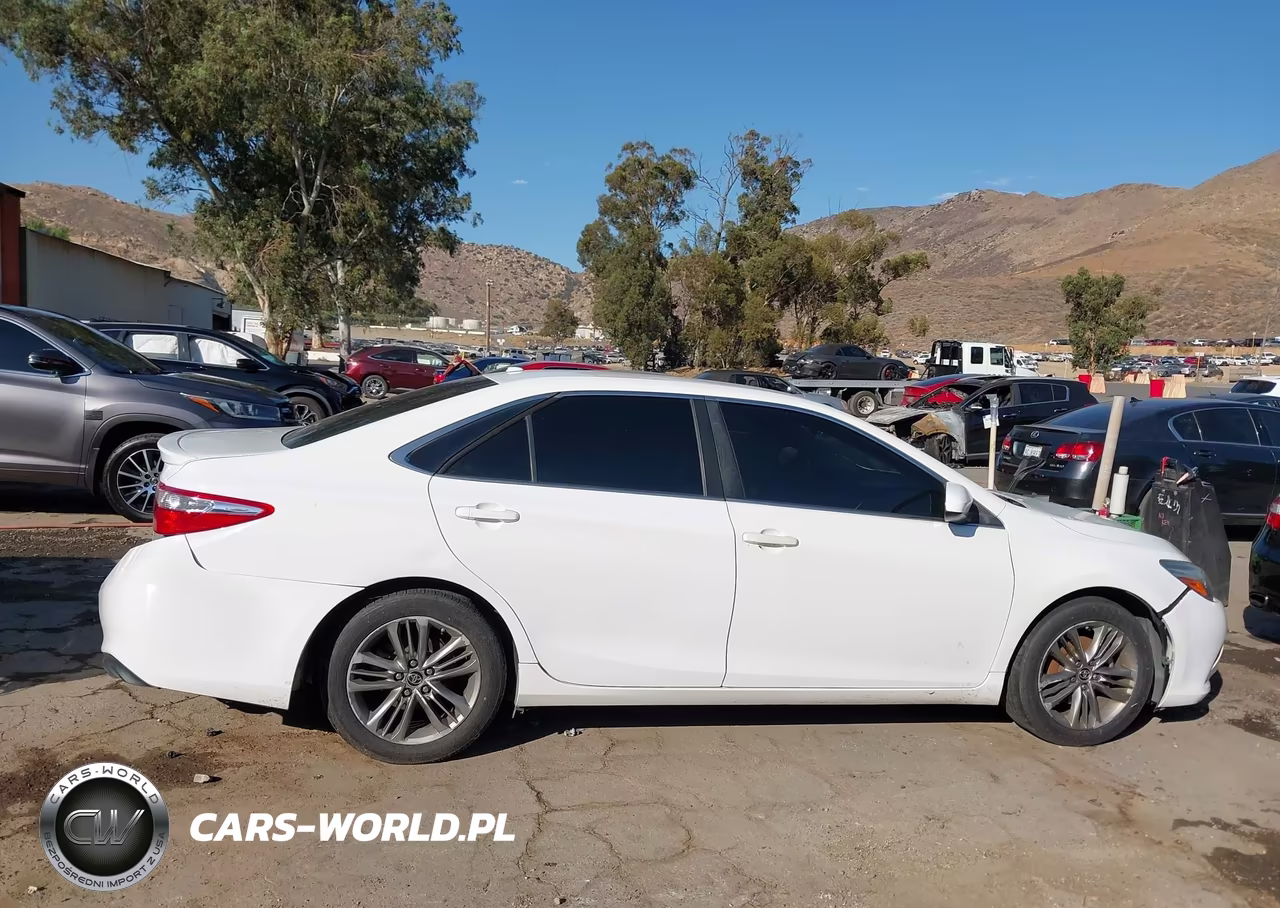 2015 Toyota Camry Se VIN:4T1BF1FK8FU034447 - 13