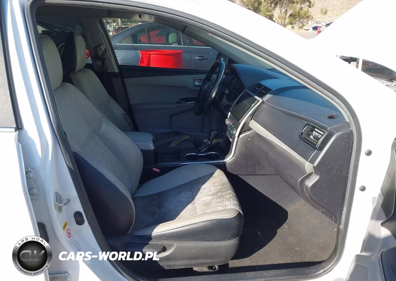 2015 Toyota Camry Se VIN:4T1BF1FK8FU034447 - 5