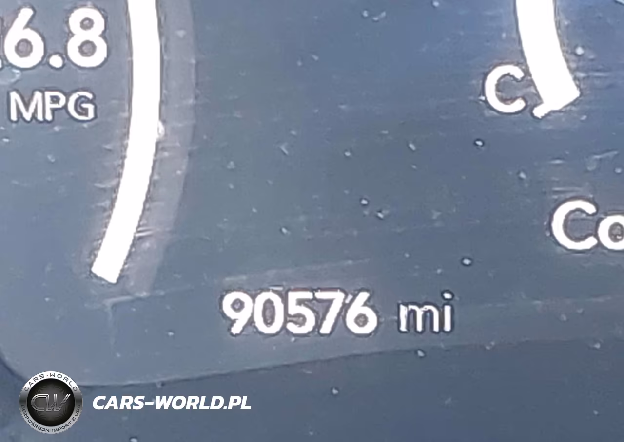 2021 Chrysler Pacifica Hybrid Touring L VIN:2C4RC1L73MR590087 - 16