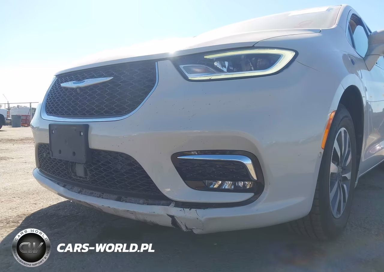 2021 Chrysler Pacifica Hybrid Touring L VIN:2C4RC1L73MR590087 - 6
