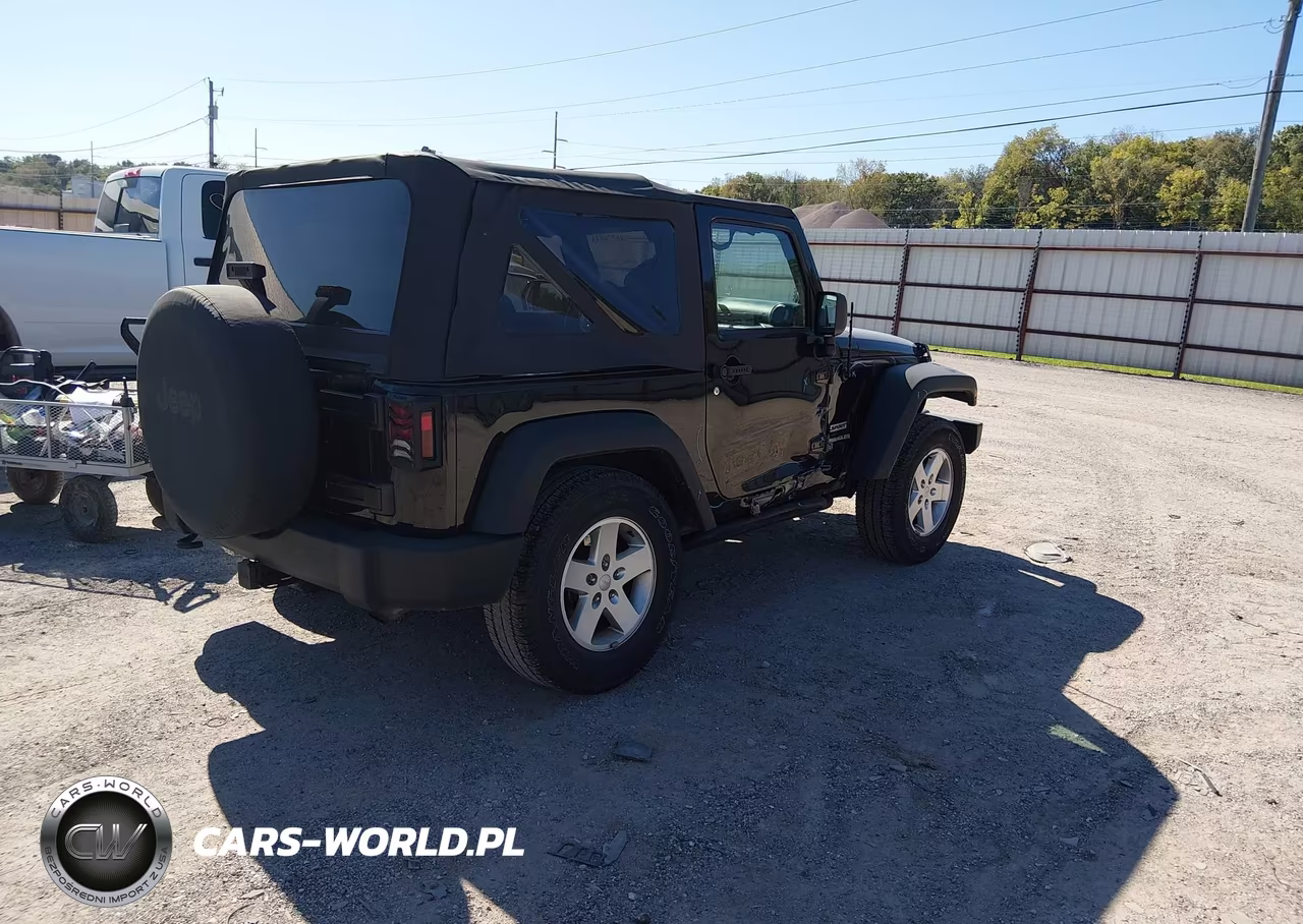 2014 Jeep Wrangler Sport VIN:1C4AJWAG2EL192690 - 4