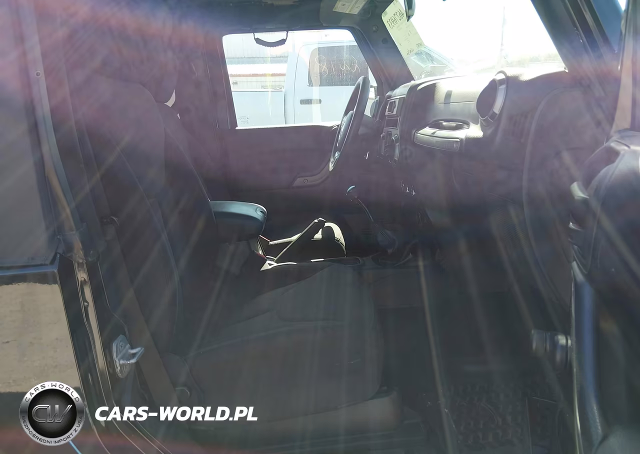 2014 Jeep Wrangler Sport VIN:1C4AJWAG2EL192690 - 5