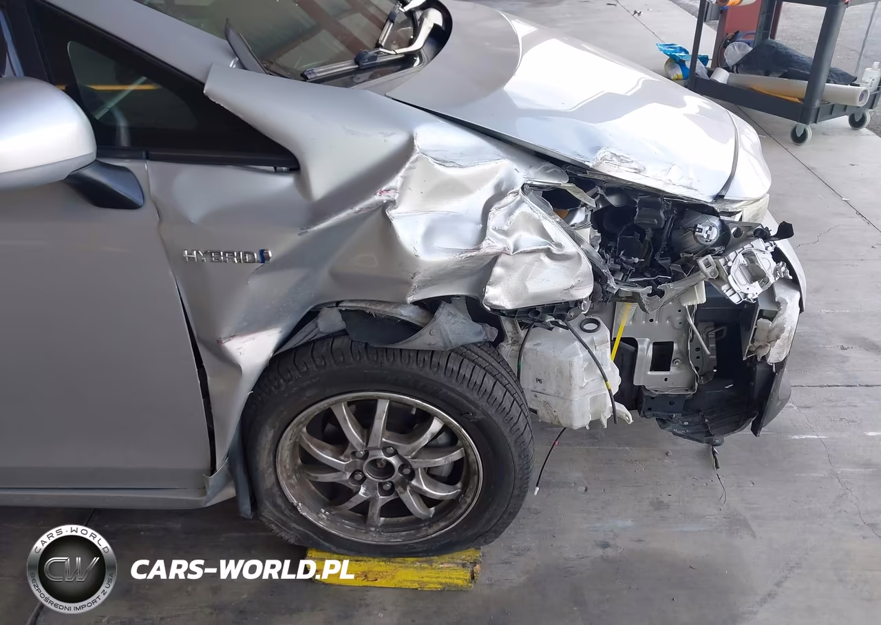 2016 Toyota Prius V Four VIN:JTDZN3EU7GJ048749 - 12