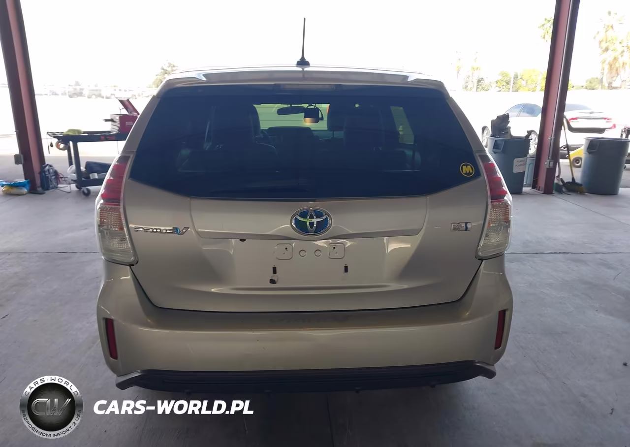 2016 Toyota Prius V Four VIN:JTDZN3EU7GJ048749 - 18