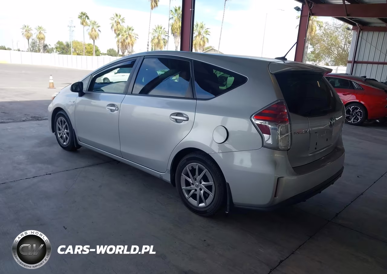 2016 Toyota Prius V Four VIN:JTDZN3EU7GJ048749 - 3