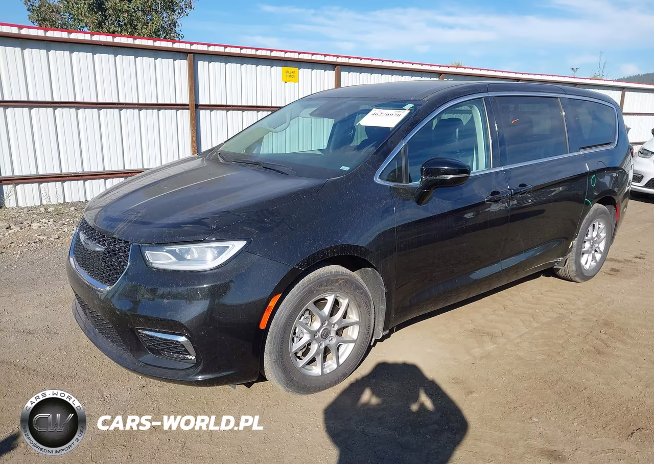 2024 Chrysler Pacifica Touring L VIN:2C4RC1BG7RR101750 - 2