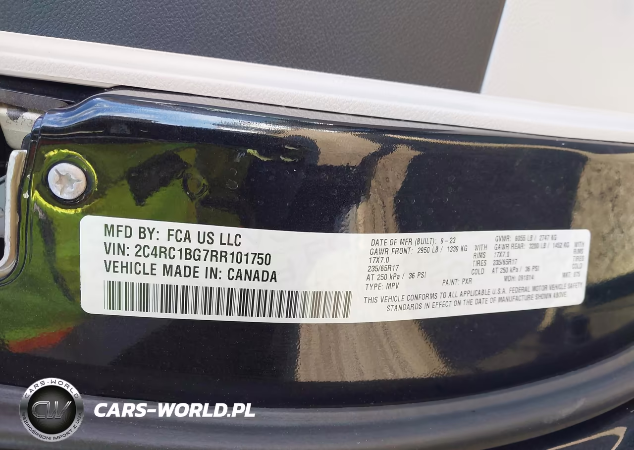 2024 Chrysler Pacifica Touring L VIN:2C4RC1BG7RR101750 - 9