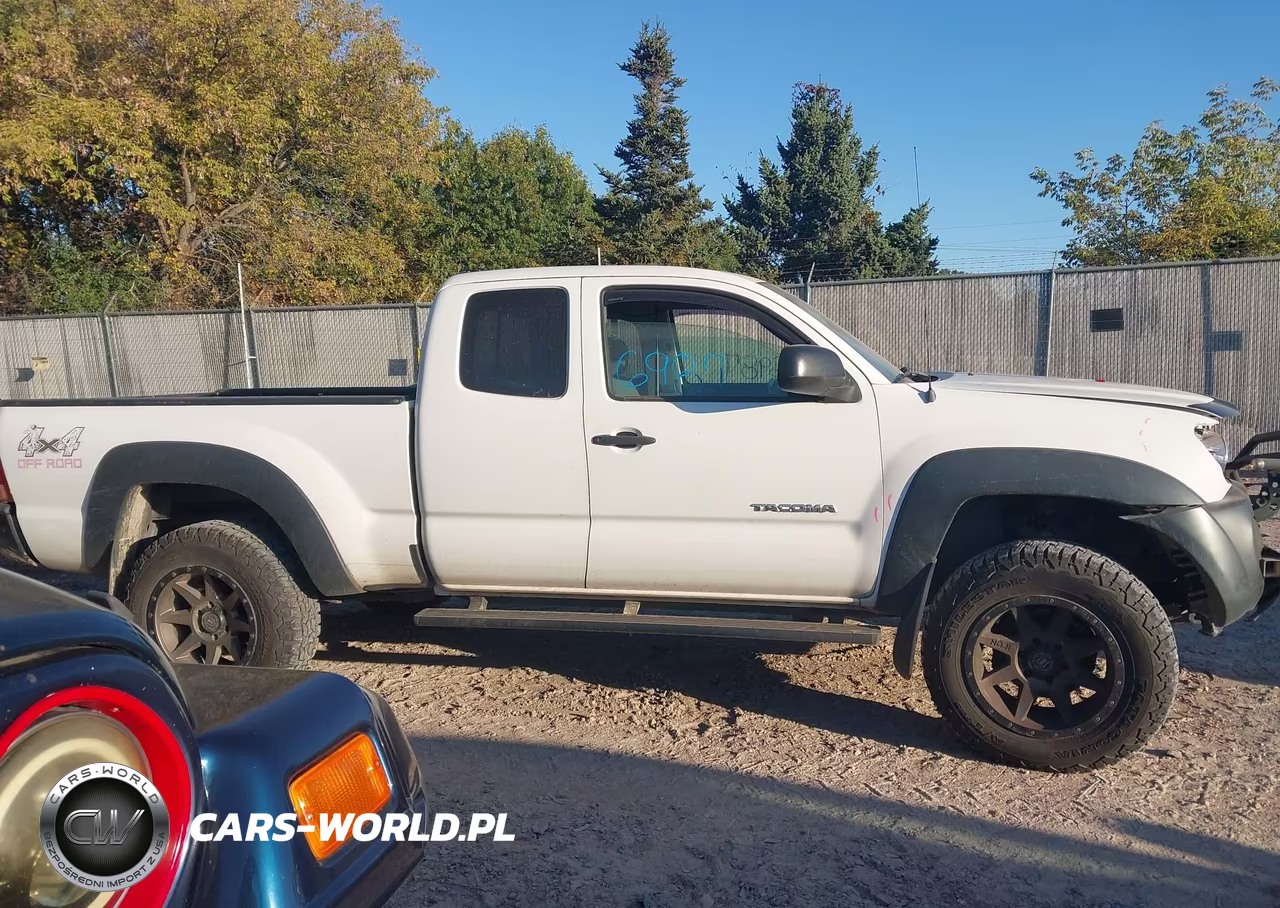 2007 Toyota Tacoma Base V6 VIN:5TEUU42N57Z469827 - 14