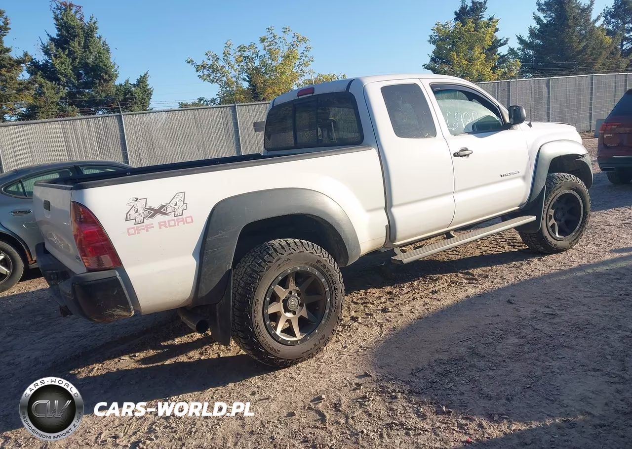 2007 Toyota Tacoma Base V6 VIN:5TEUU42N57Z469827 - 4