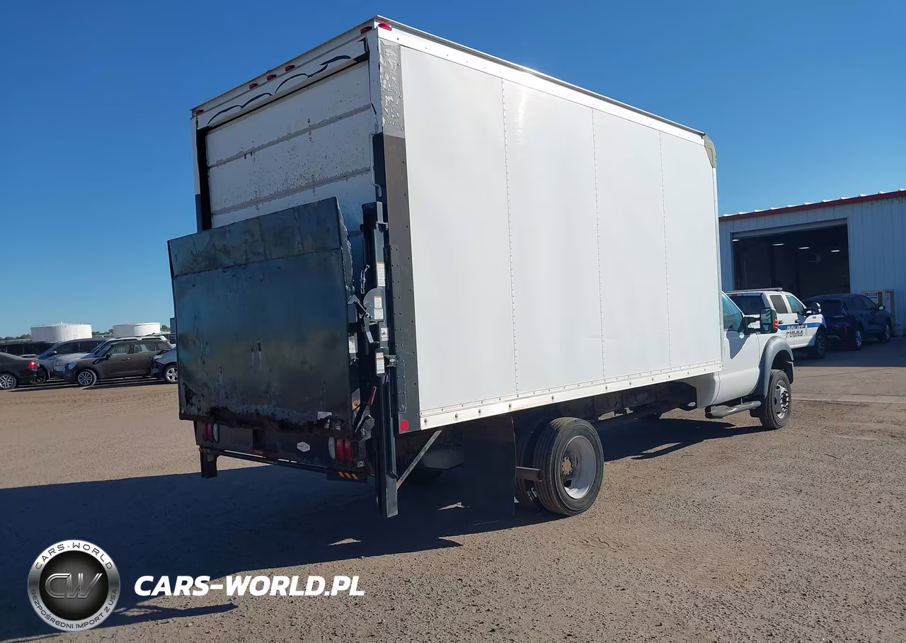 2015 Ford F-550 Chassis Xl VIN:1FDUF5GY9FEA16858 - 4