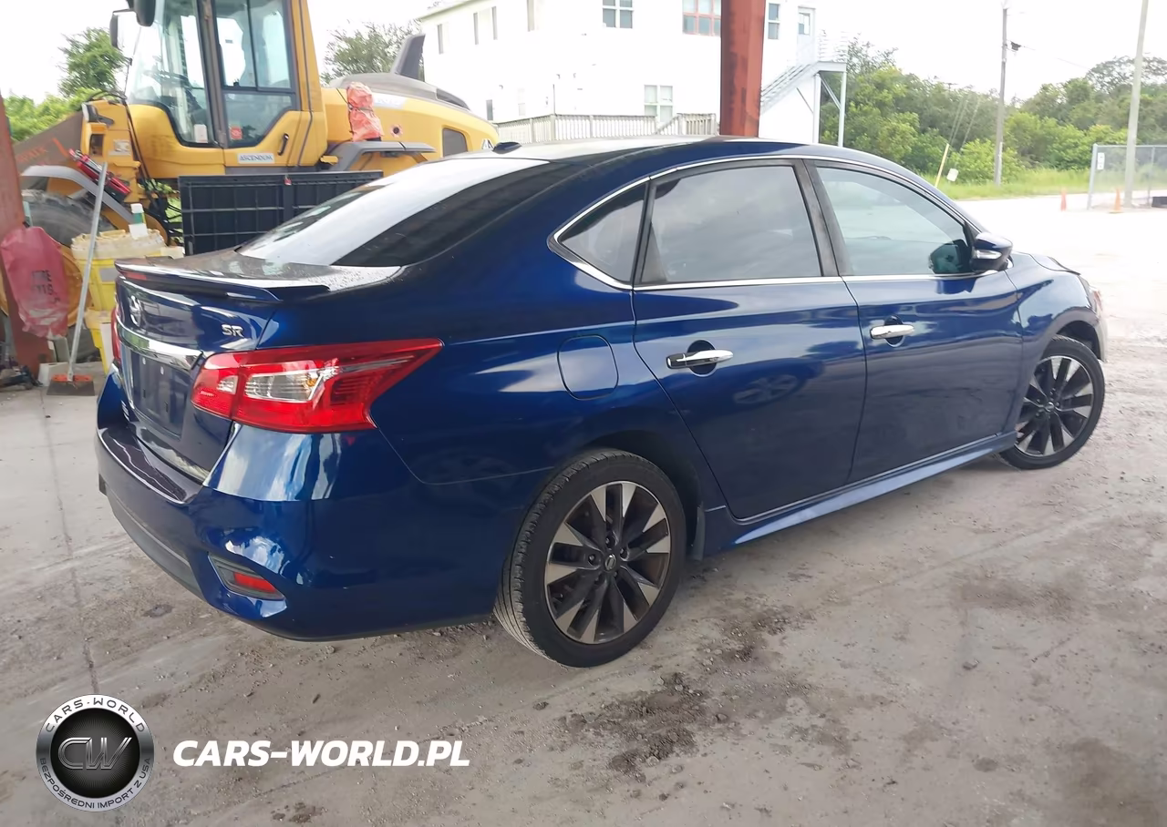 2017 Nissan Sentra Sr VIN:3N1AB7AP9HY238713 - 4