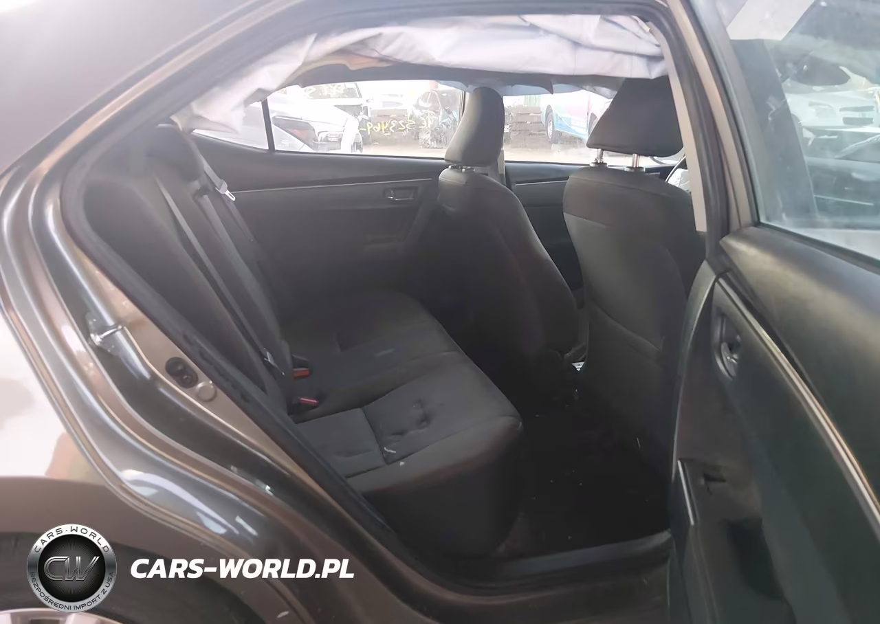 2018 Toyota Corolla Le VIN:5YFBURHE0JP792661 - 8