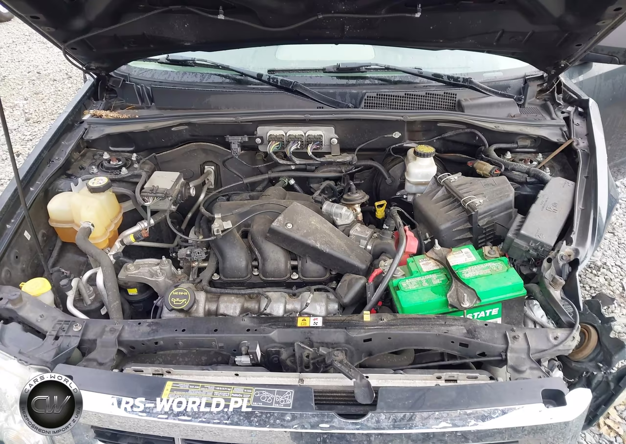 2008 Ford Escape Xlt VIN:1FMCU93128KD84031 - 10