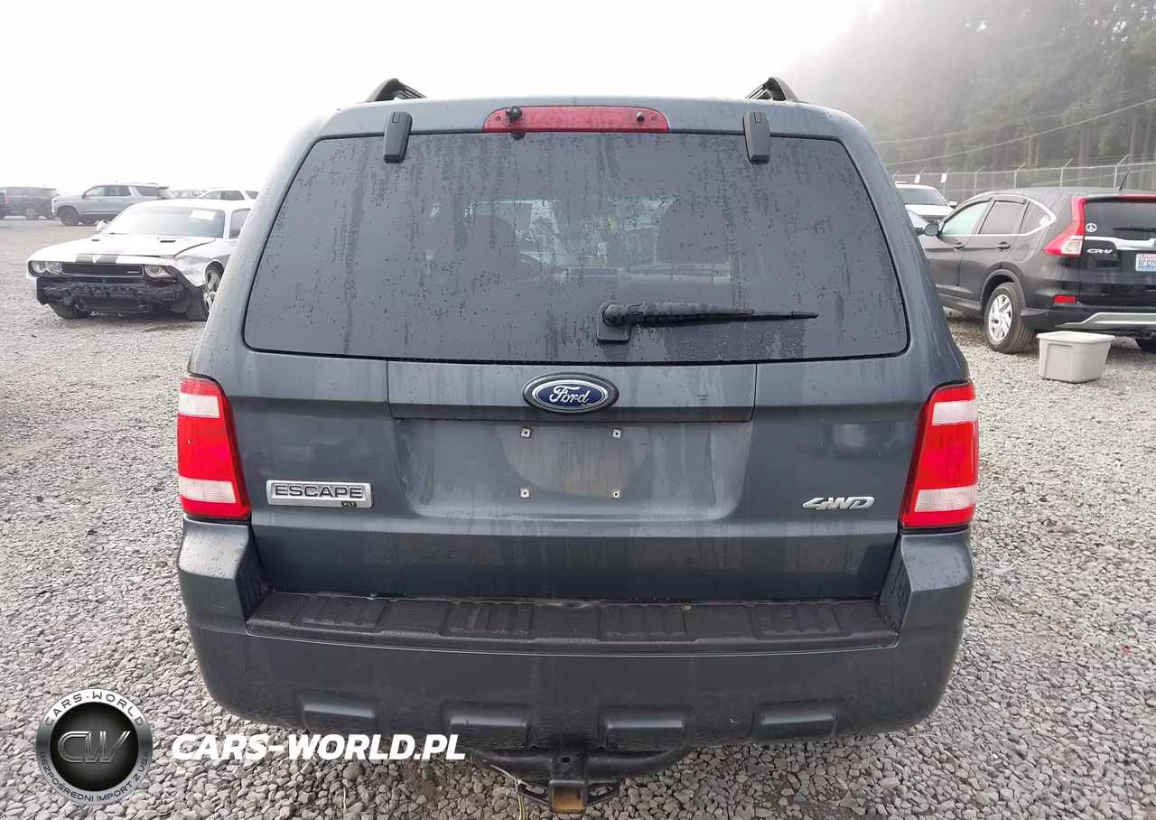 2008 Ford Escape Xlt VIN:1FMCU93128KD84031 - 17