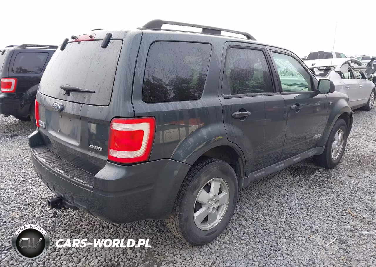 2008 Ford Escape Xlt VIN:1FMCU93128KD84031 - 4
