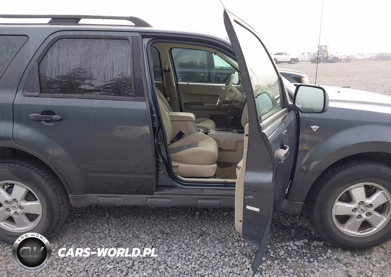 2008 Ford Escape Xlt VIN:1FMCU93128KD84031 - 5