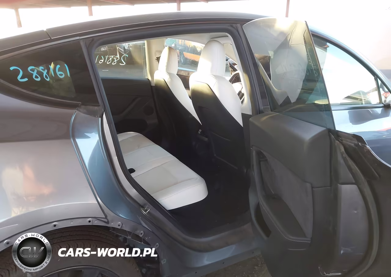 2025 Tesla Model Y Long Range Dual Motor All-Wheel Drive VIN:7SAYGDEE1SF288161 - 8
