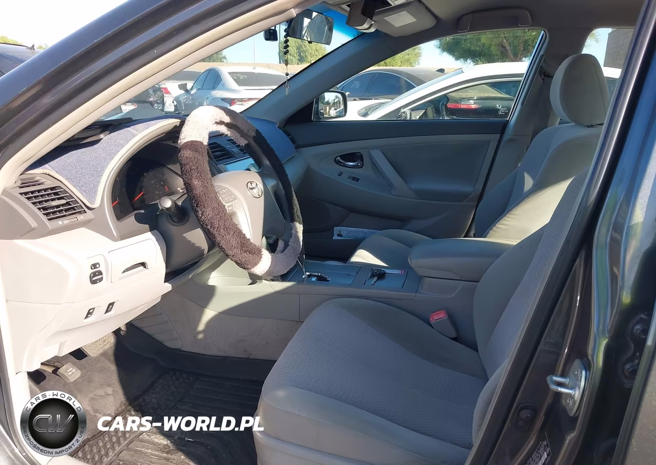 2010 Toyota Camry Le VIN:4T1BF3EK8AU046037 - 5