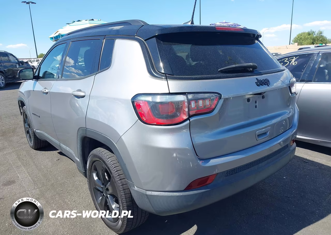 2018 Jeep Compass Altitude Fwd VIN:3C4NJCBB3JT460714 - 3