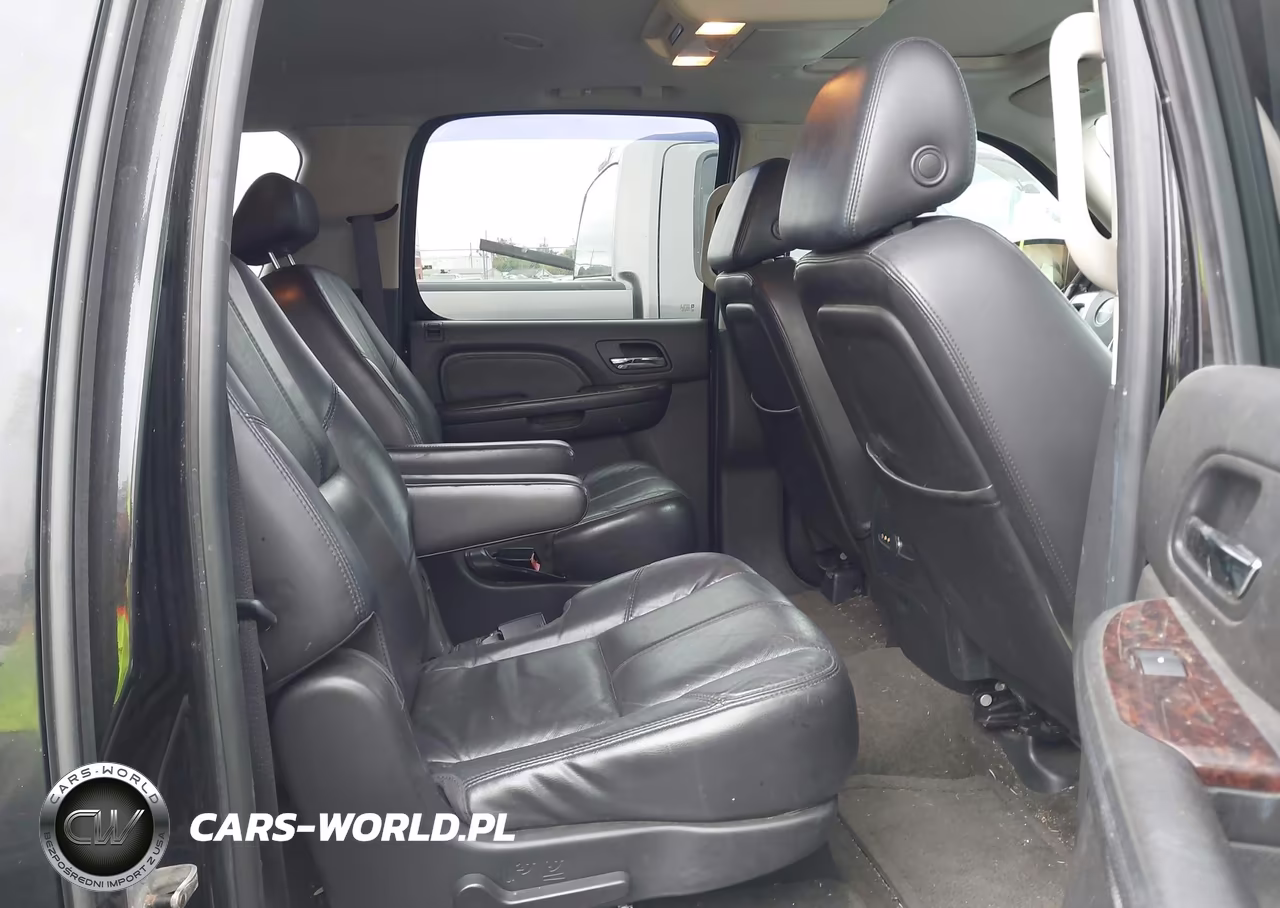 2007 GMC Yukon Xl 1500 Denali VIN:1GKFK66847J246837 - 8