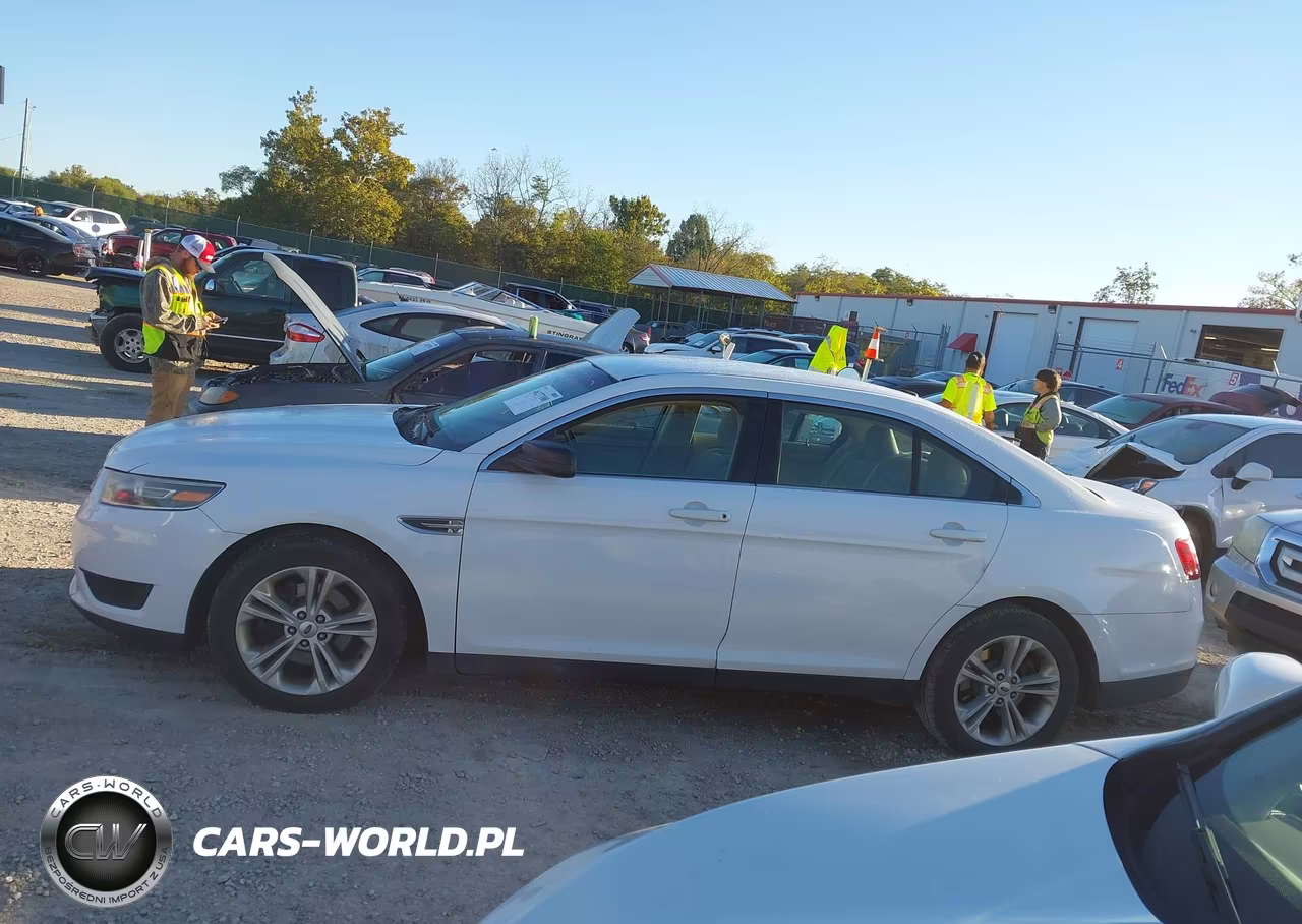 2017 Ford Taurus Se VIN:1FAHP2D88HG118140 - 14