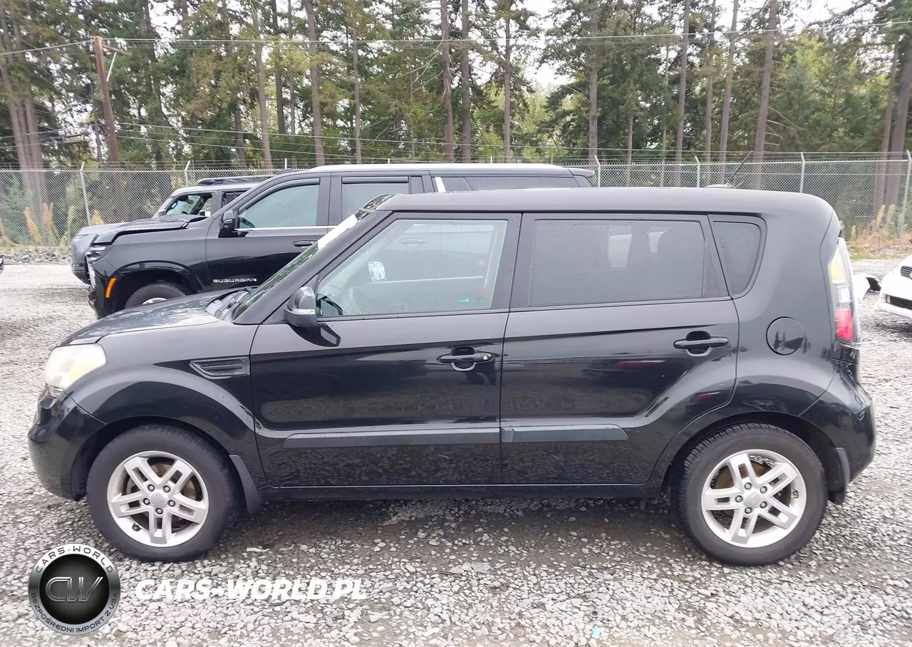 2011 Kia Soul + VIN:KNDJT2A25B7249153 - 14
