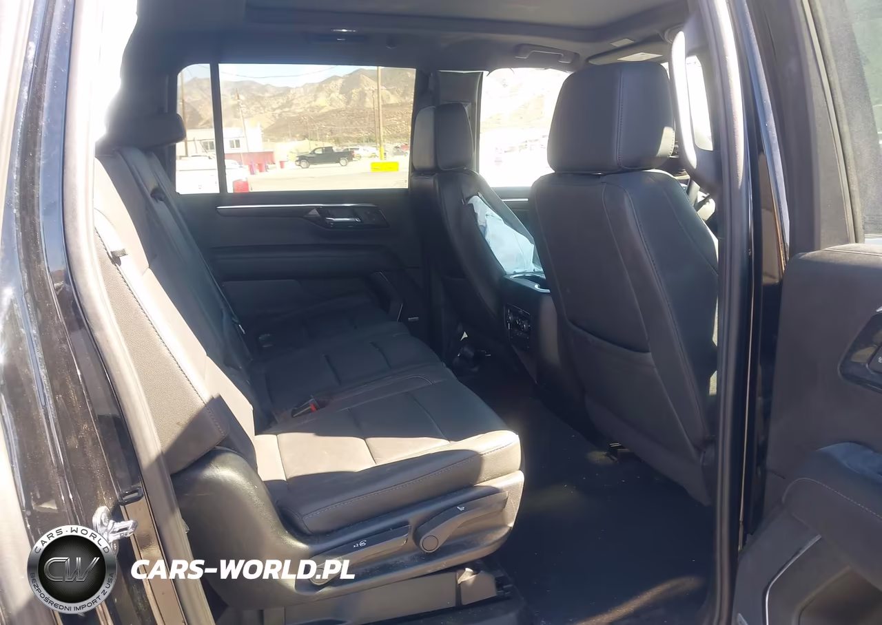 2025 Chevrolet Suburban 2Wd Lt VIN:1GNS5CRD0SR267629 - 8