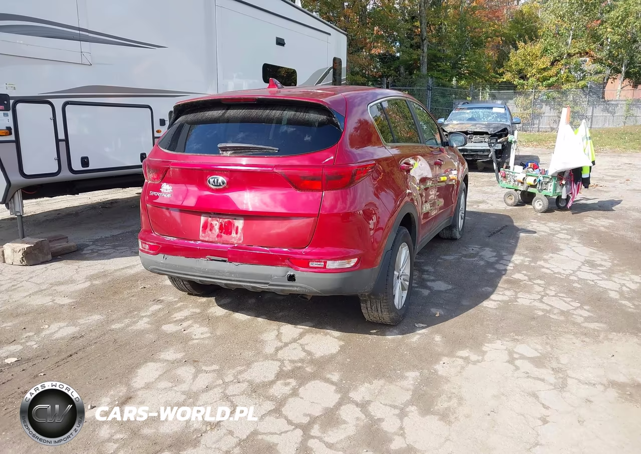 2018 Kia Sportage Lx VIN:KNDPMCAC7J7446989 - 4