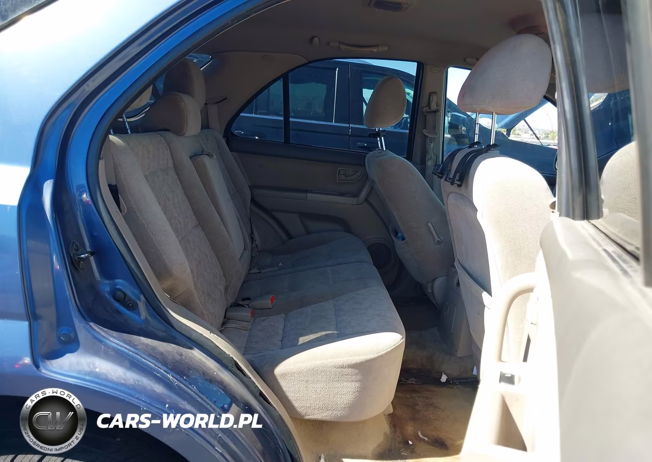2007 Kia Sorento Lx VIN:KNDJD736X75718749 - 8