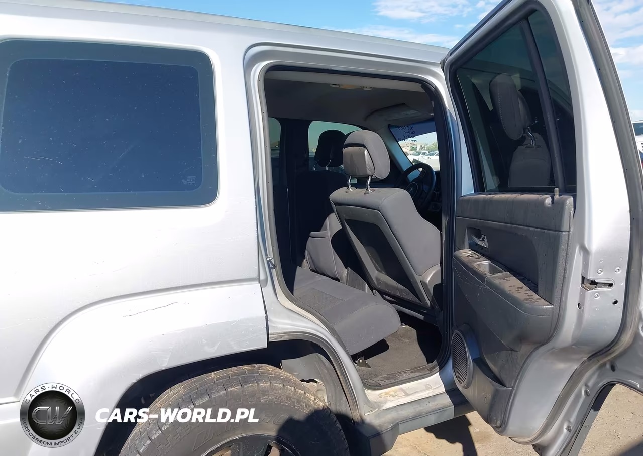2011 Jeep Liberty Sport VIN:1J4PN2GK9BW535843 - 8