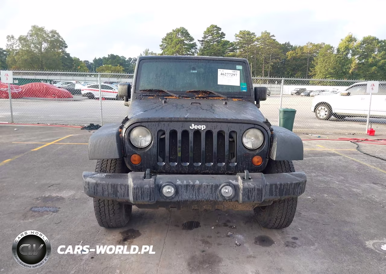 2010 Jeep Wrangler Unlimited Sport VIN:1J4BA3H18AL184943 - 12