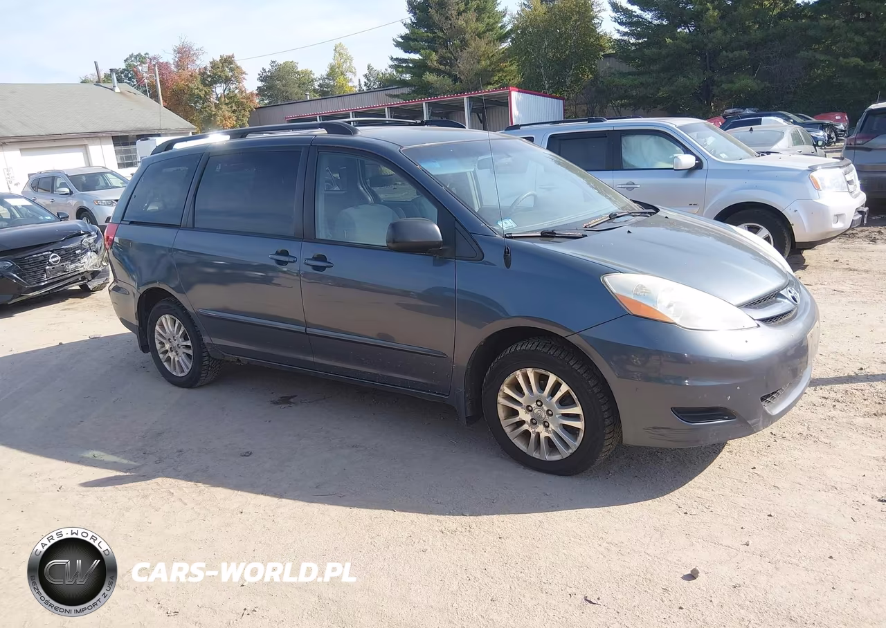 2010 Toyota Sienna Le VIN:5TDJK4CC7AS032342 - 1