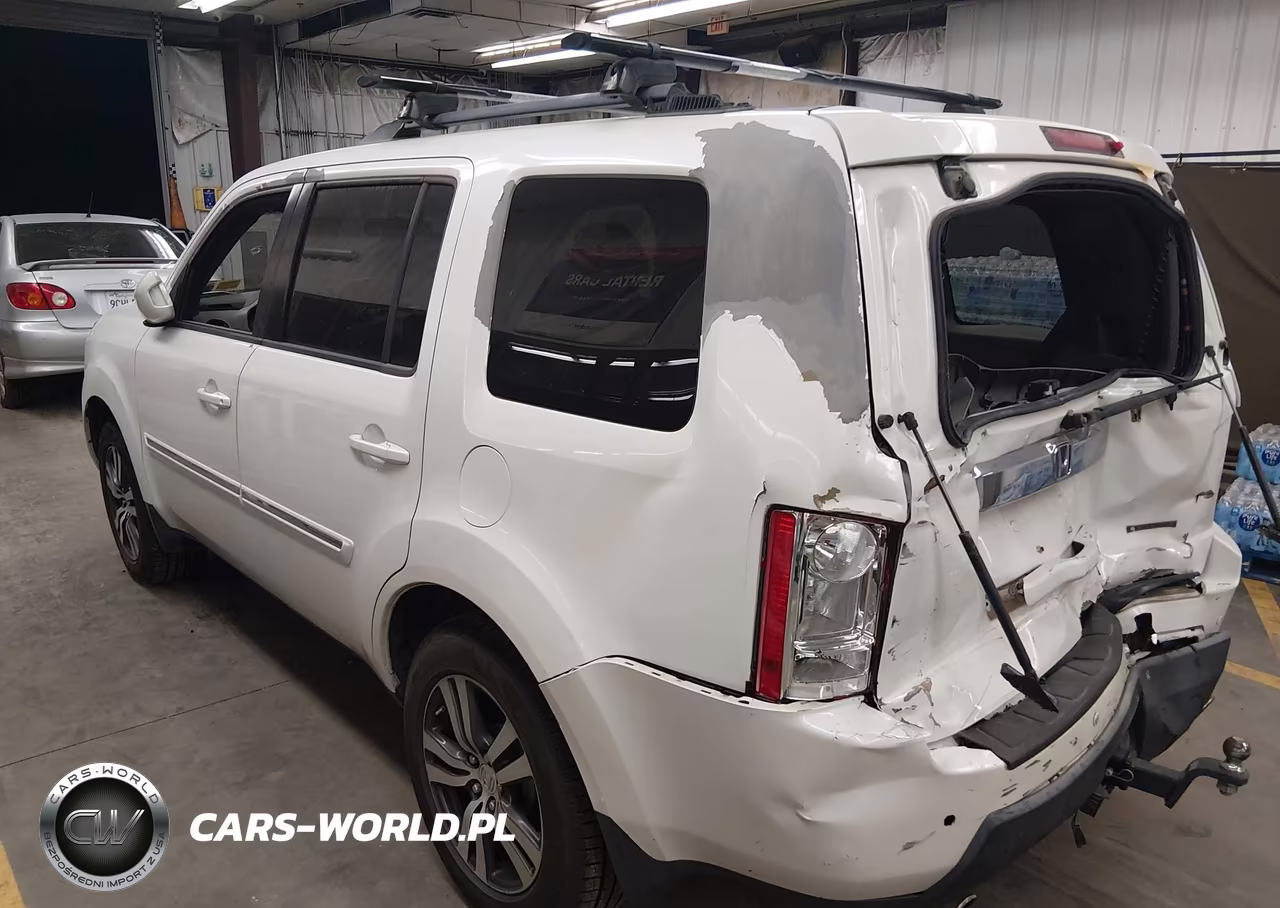 2011 Honda Pilot Touring VIN:5FNYF4H96BB093154 - 3