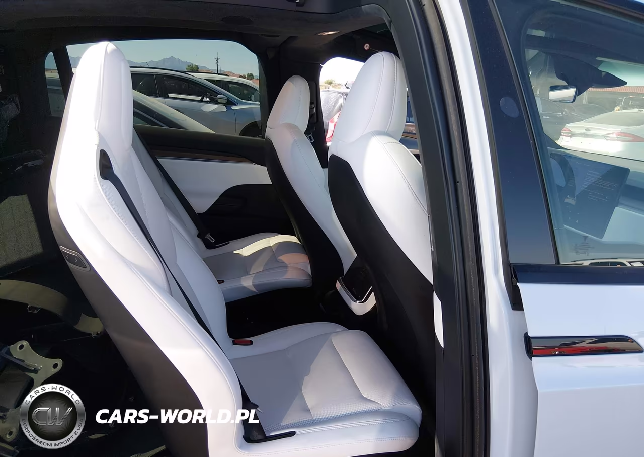 2025 Tesla Model X Long Range VIN:7SAXCBE58SF472007 - 8