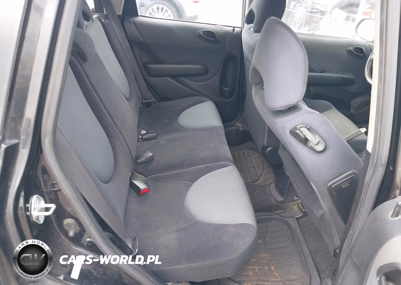 2007 Honda Fit Sport VIN:JHMGD38657S037541 - 8