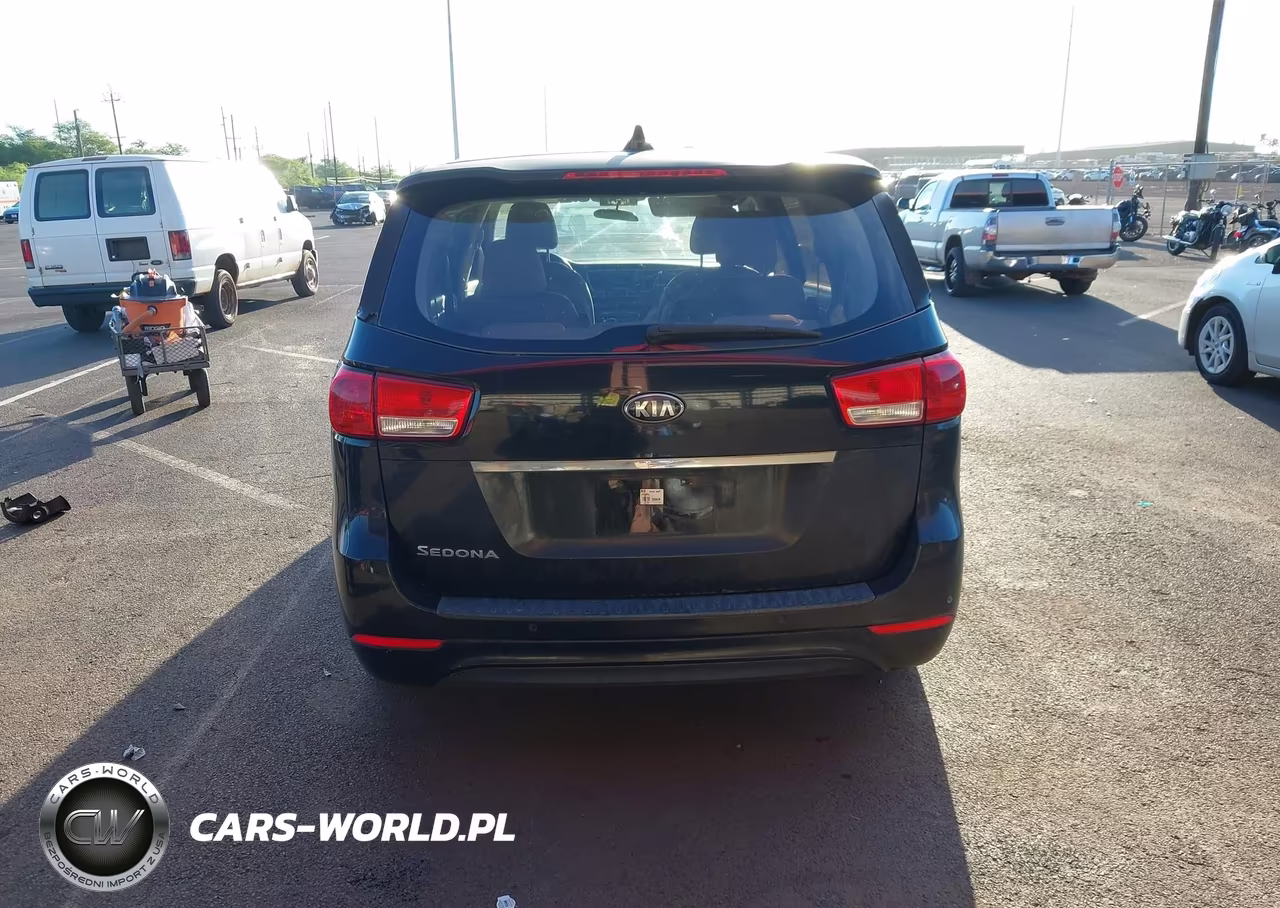 2015 Kia Sedona L VIN:KNDMA5C10F6026135 - 17