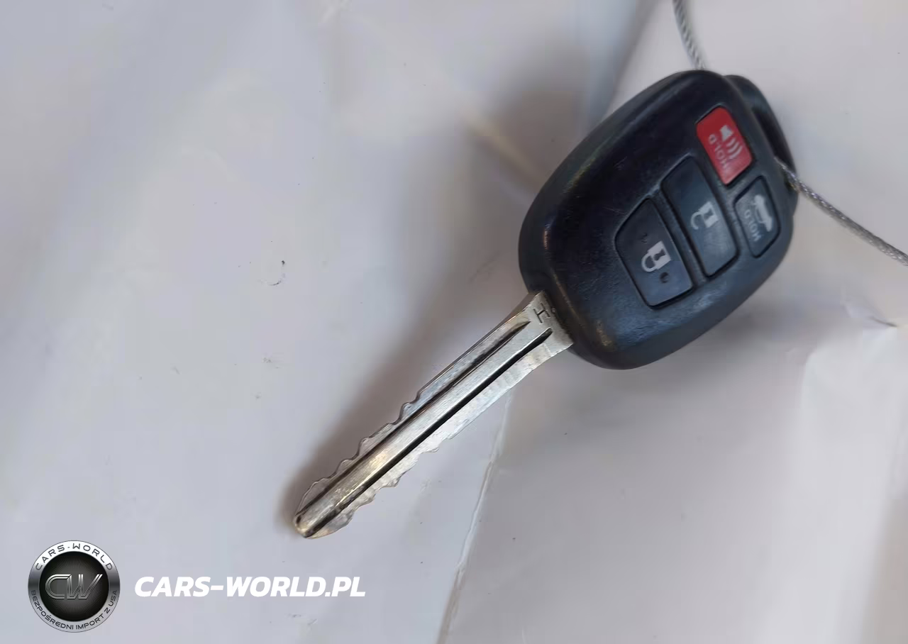 2015 Toyota Corolla Le Plus VIN:5YFBURHE1FP189600 - 11
