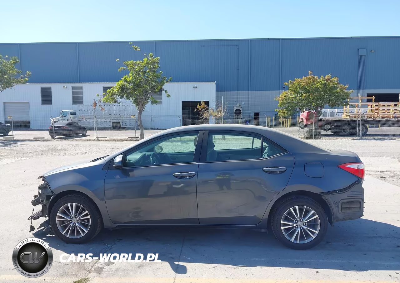 2015 Toyota Corolla Le Plus VIN:5YFBURHE1FP189600 - 15