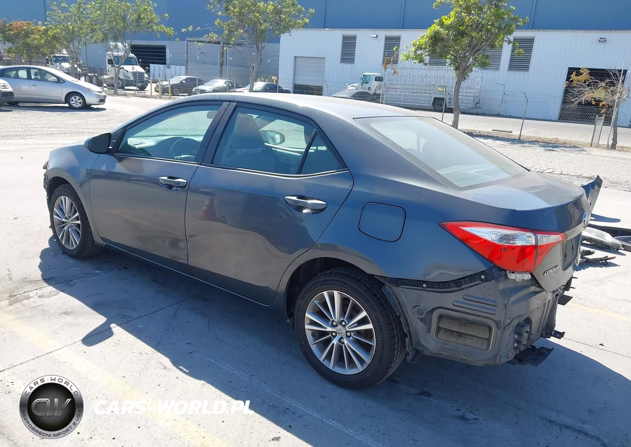 2015 Toyota Corolla Le Plus VIN:5YFBURHE1FP189600 - 3